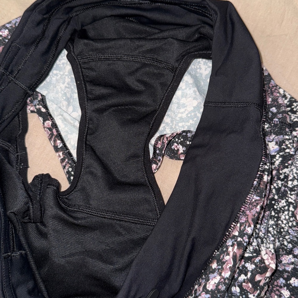 Lululemon Speed Up Short Updated Fit Floral Spritz Multi / Black size 6 - Picture 5 of 5